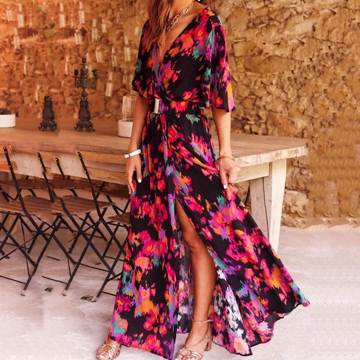 Robe Fleurie Zoé Bohème | Col V, Fente Latérale, Taille Ajustée 1