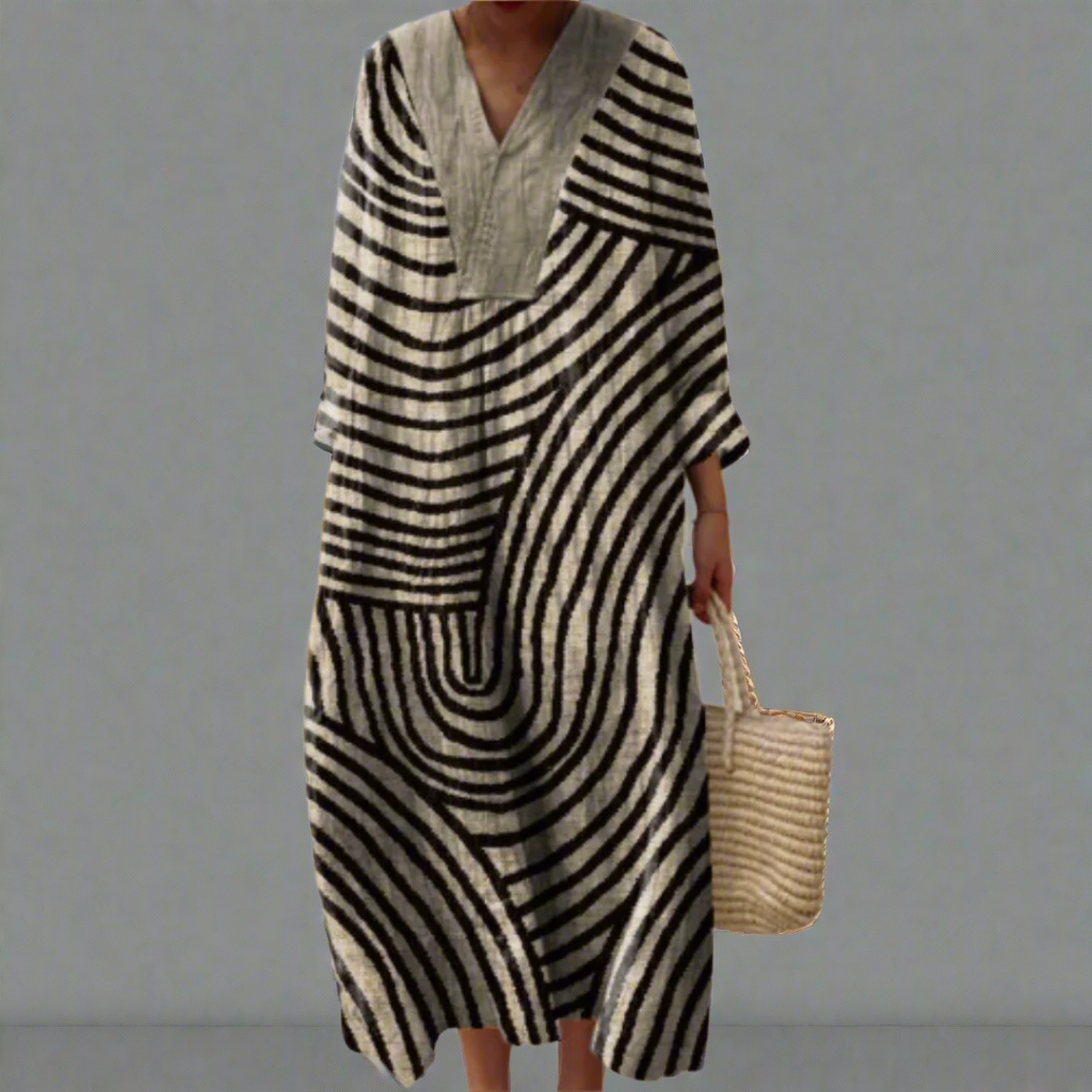 Robe longue Lia | Motif géométrique, coupe fluide et décontractée 0