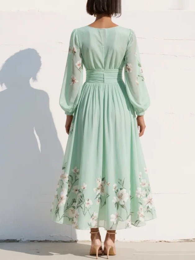 Robe midi Mélina | Plissée, Imprimé Floral & Encolure en V 2